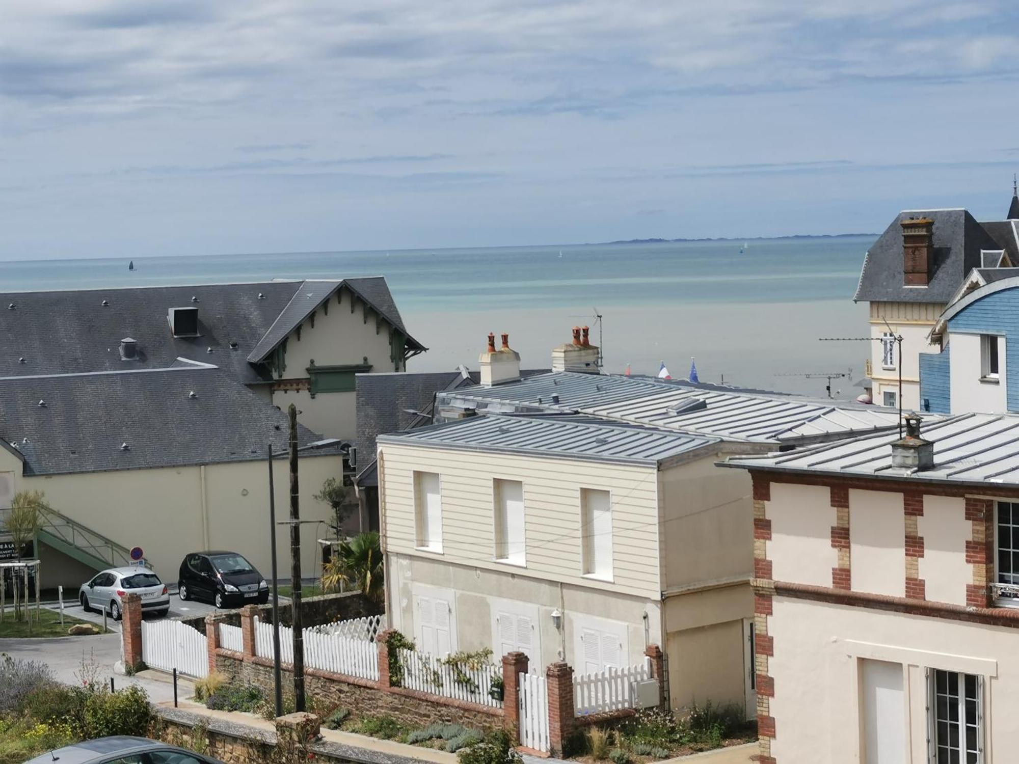 Appartement "La Marine" Vue Mer Saint-Pair-sur-Mer Extérieur photo